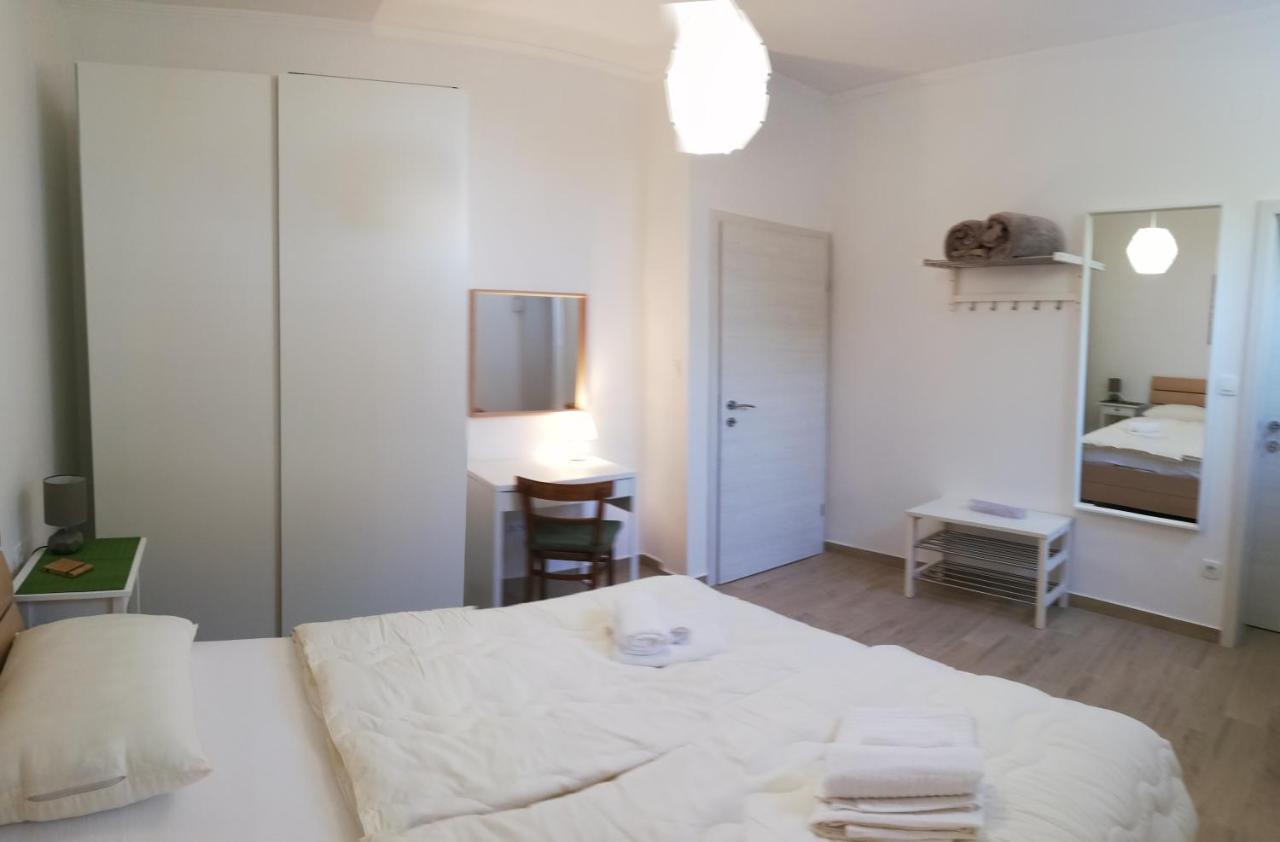 Apartments Tinjarosa Mundanije Kültér fotó
