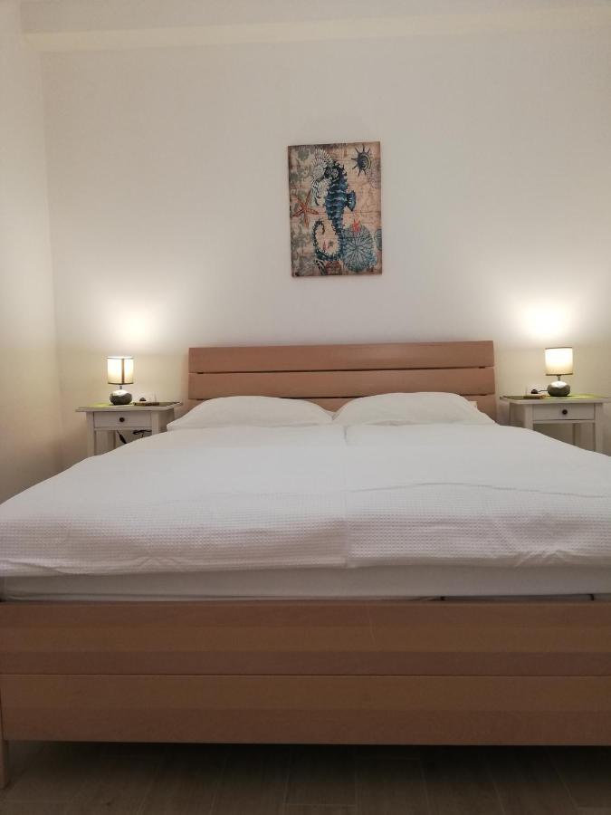 Apartments Tinjarosa Mundanije Kültér fotó