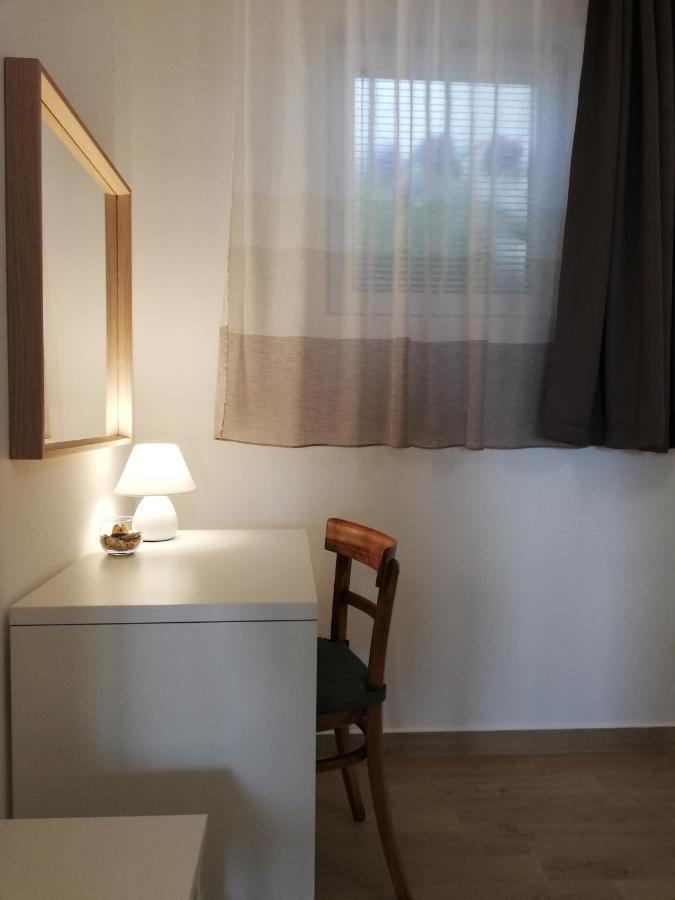 Apartments Tinjarosa Mundanije Kültér fotó